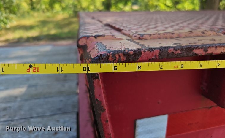 image for item DQ1186 2000 Dakota Manufacturing DHT9048  drop deck equipment trailer