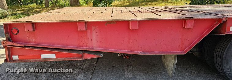 image for item DQ1186 2000 Dakota Manufacturing DHT9048  drop deck equipment trailer