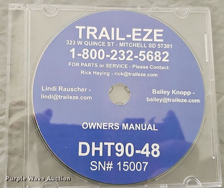 image for item DQ1186 2000 Dakota Manufacturing DHT9048  drop deck equipment trailer