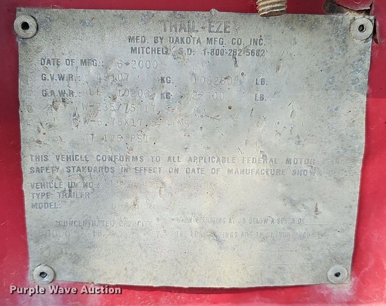 image for item DQ1186 2000 Dakota Manufacturing DHT9048  drop deck equipment trailer