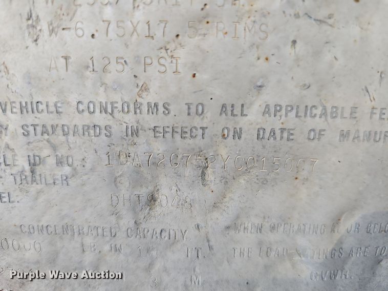 image for item DQ1186 2000 Dakota Manufacturing DHT9048  drop deck equipment trailer