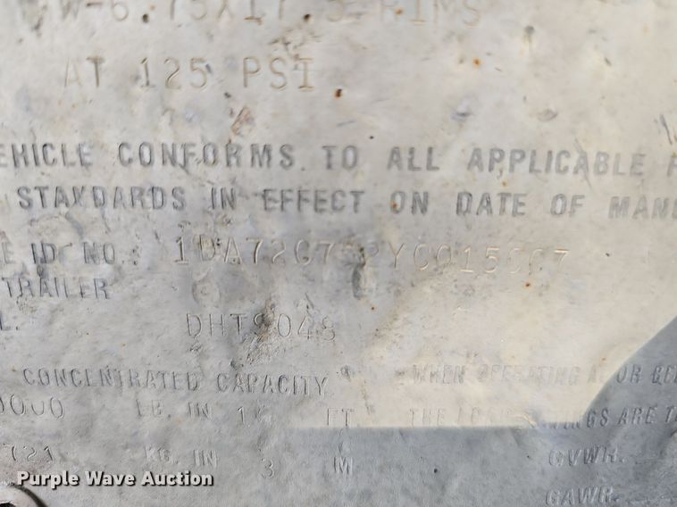 image for item DQ1186 2000 Dakota Manufacturing DHT9048  drop deck equipment trailer