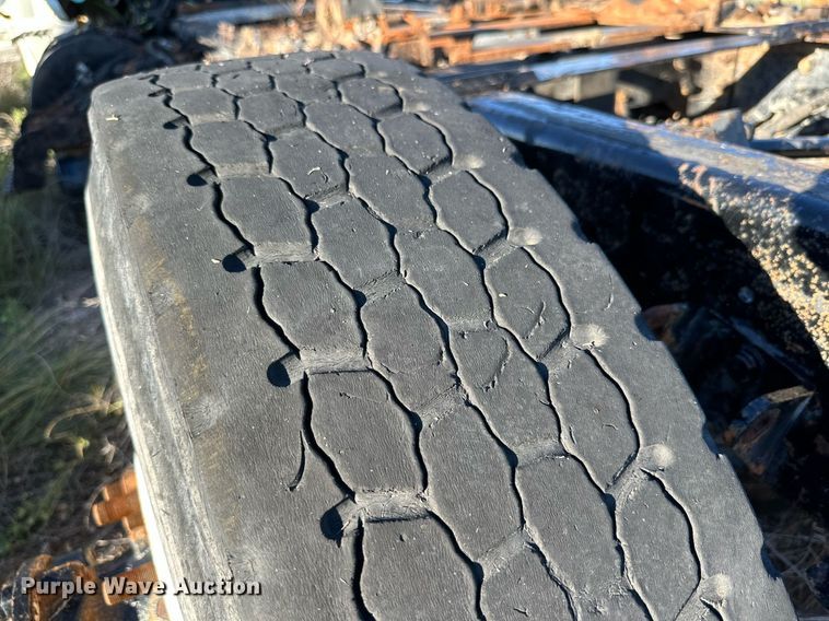 image for item DQ1445 2006 International 8600  semi truck