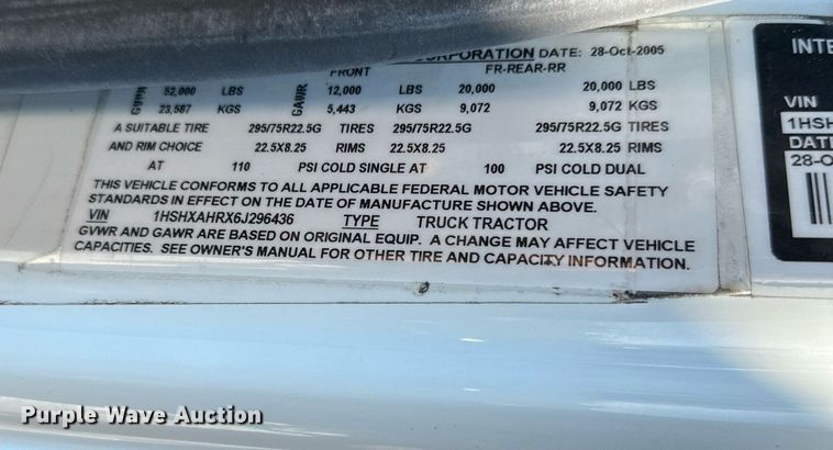 image for item DQ1445 2006 International 8600  semi truck