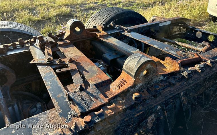 image for item DQ1446 2006 International 8600  semi truck