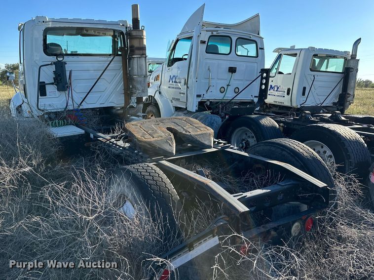 image for item DQ1447 2011 International  semi truck