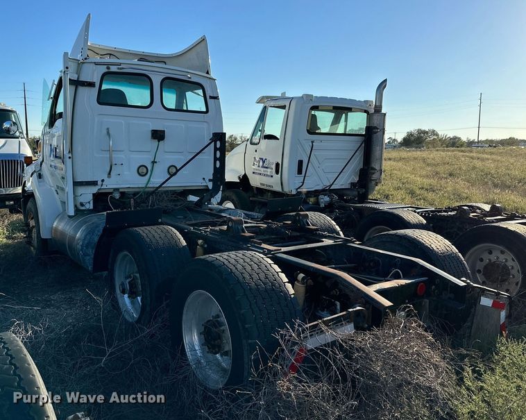 image for item DQ1448 2007 Sterling  semi truck