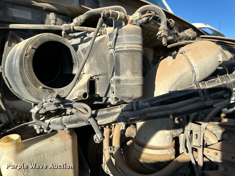 image for item DQ1448 2007 Sterling  semi truck