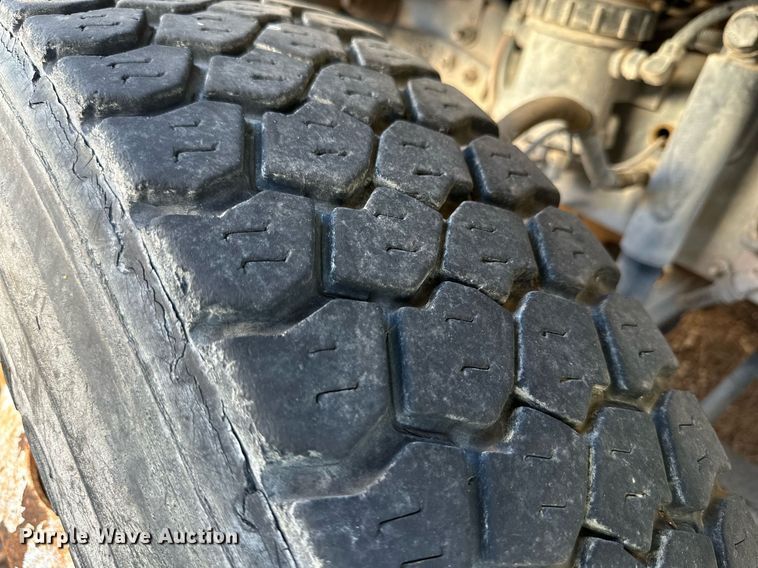 image for item DQ1448 2007 Sterling  semi truck