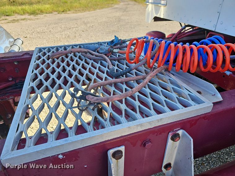 image for item DR5803 1992 Peterbilt 375  semi truck