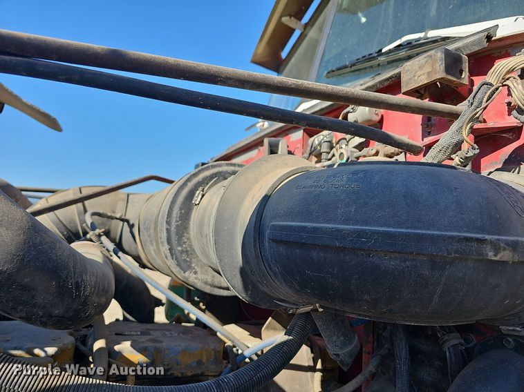 image for item DR5803 1992 Peterbilt 375  semi truck