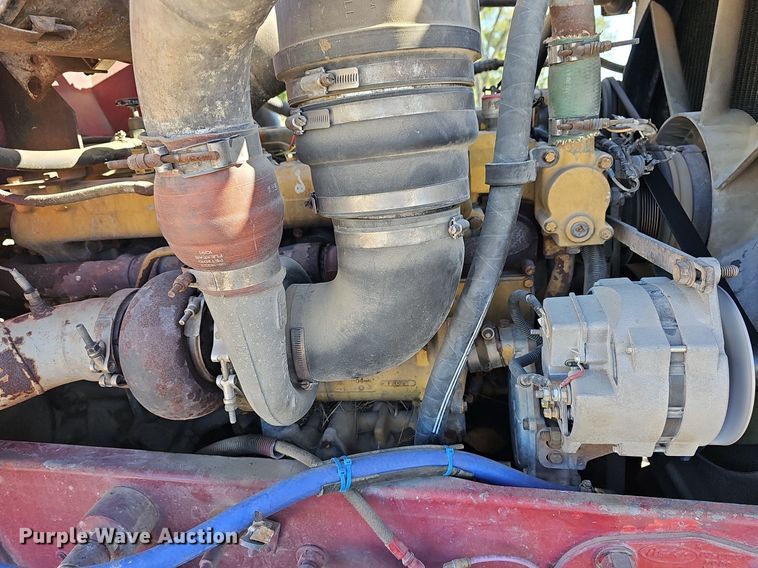 image for item DR5803 1992 Peterbilt 375  semi truck