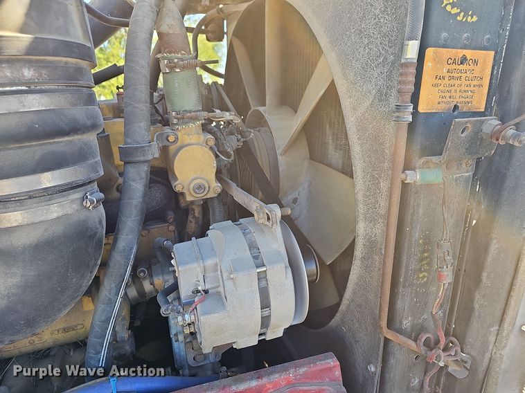 image for item DR5803 1992 Peterbilt 375  semi truck