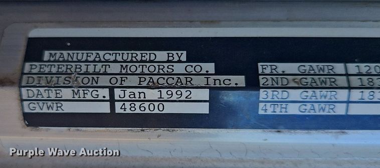 image for item DR5803 1992 Peterbilt 375  semi truck