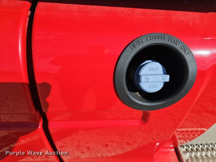 image for item DR5858 2012 Peterbilt 587  semi truck