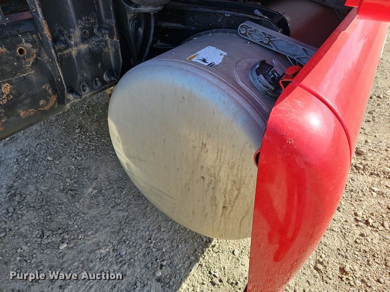 image for item DR5858 2012 Peterbilt 587  semi truck