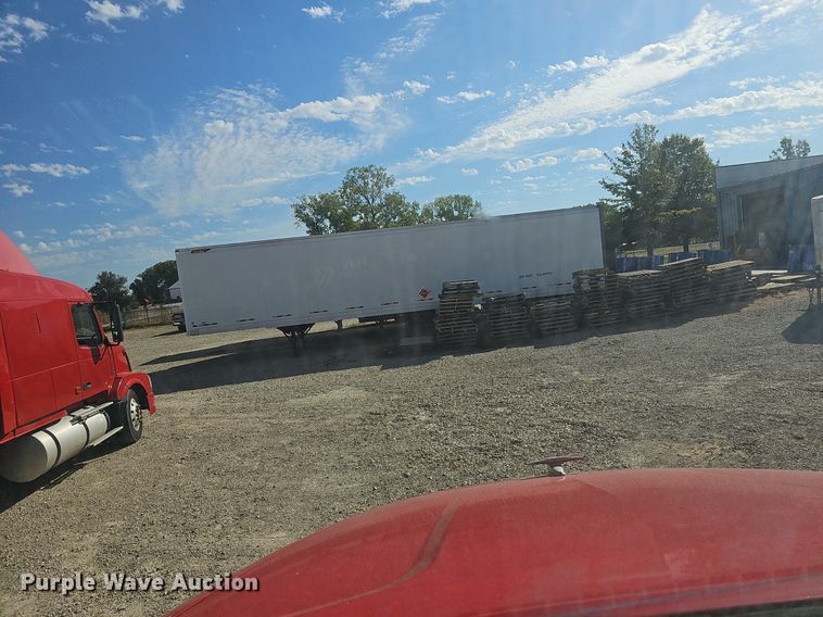 image for item DR5858 2012 Peterbilt 587  semi truck