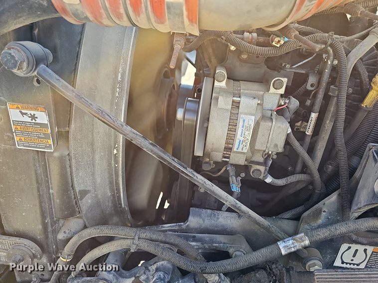 image for item DR5858 2012 Peterbilt 587  semi truck