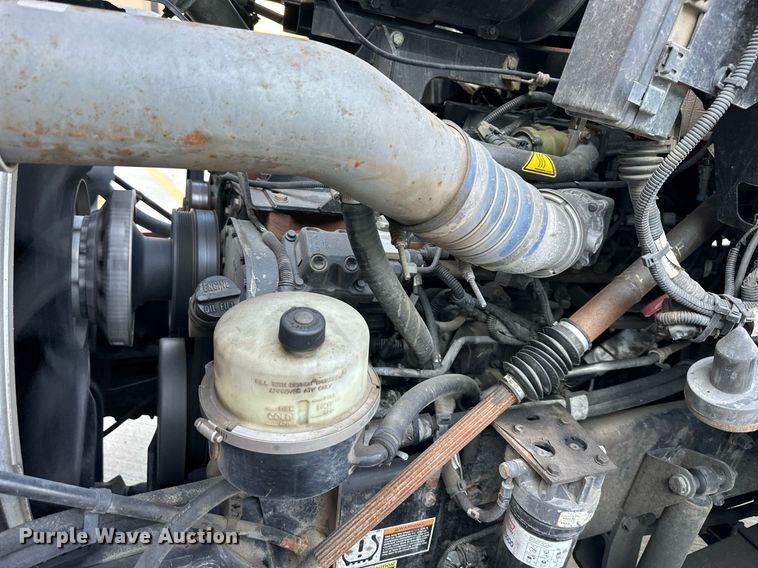 image for item DV1010 2016 Kenworth T400 semi truck