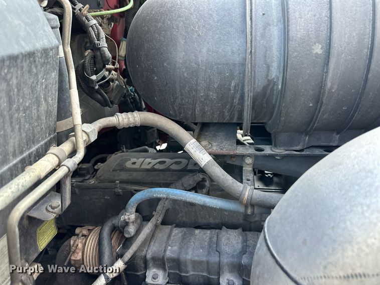 image for item DV1010 2016 Kenworth T400 semi truck