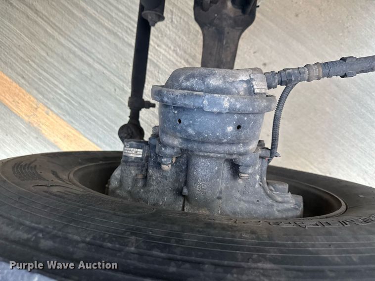 image for item DV1010 2016 Kenworth T400 semi truck