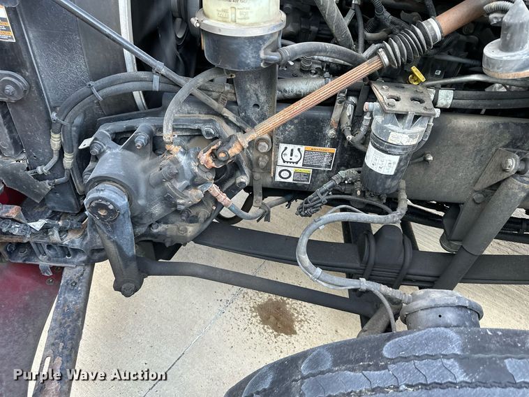 image for item DV1010 2016 Kenworth T400 semi truck