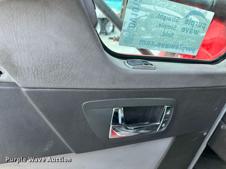 image for item DV1012 2016 Kenworth T400 semi truck