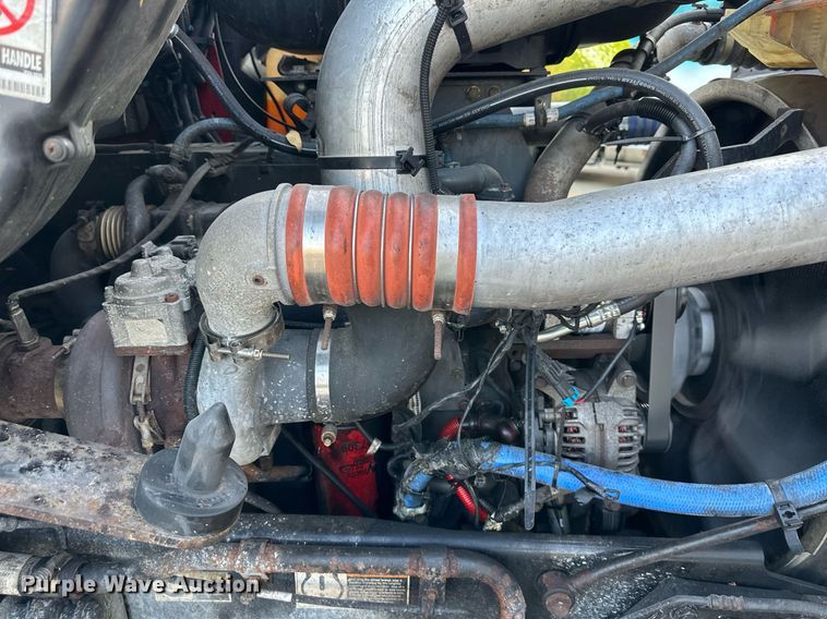 image for item DV1012 2016 Kenworth T400 semi truck