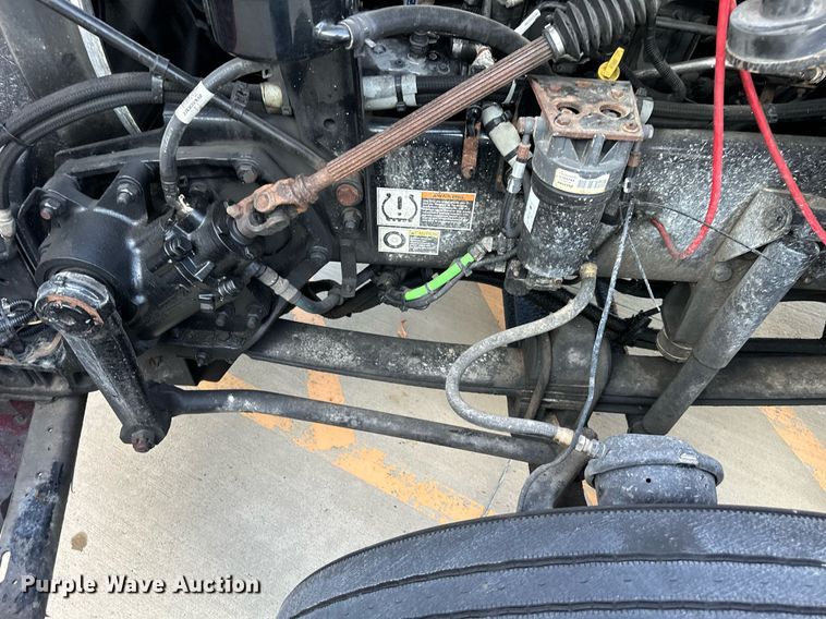 image for item DV1012 2016 Kenworth T400 semi truck