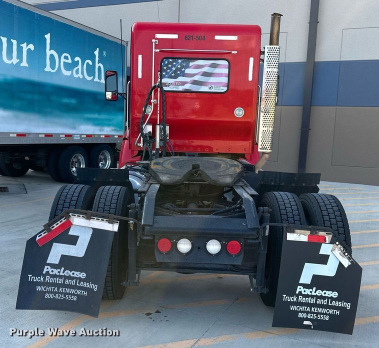 image for item DV1014 2014 Kenworth T400 semi truck