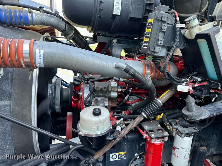 image for item DV1014 2014 Kenworth T400 semi truck