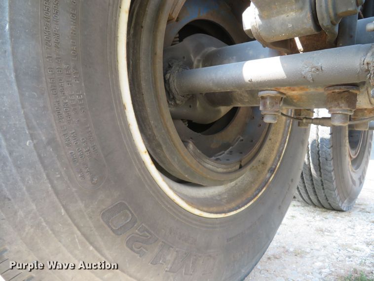 image for item FB9860 2015 Southern Frac  container trailer