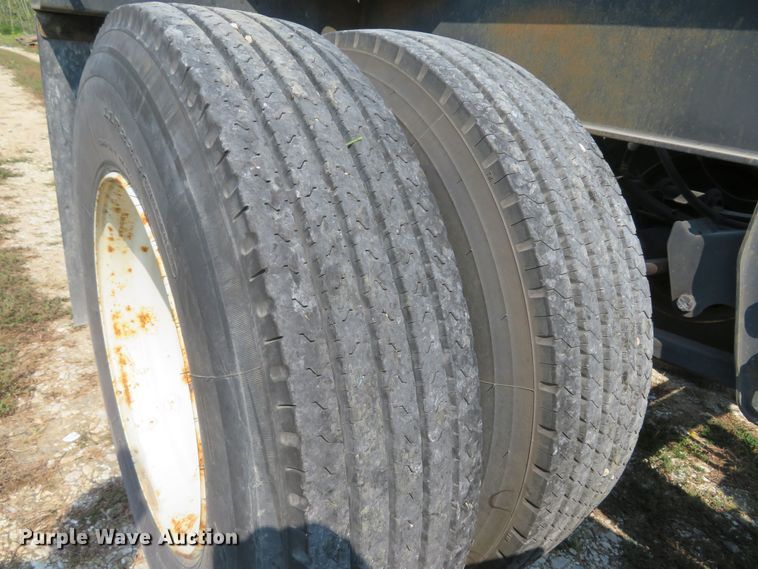 image for item FB9860 2015 Southern Frac  container trailer