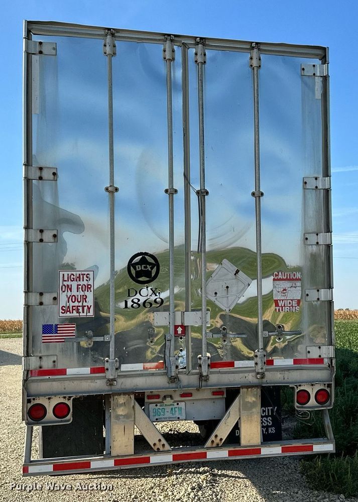 image for item HN9990 1996 Monn  dry van trailer