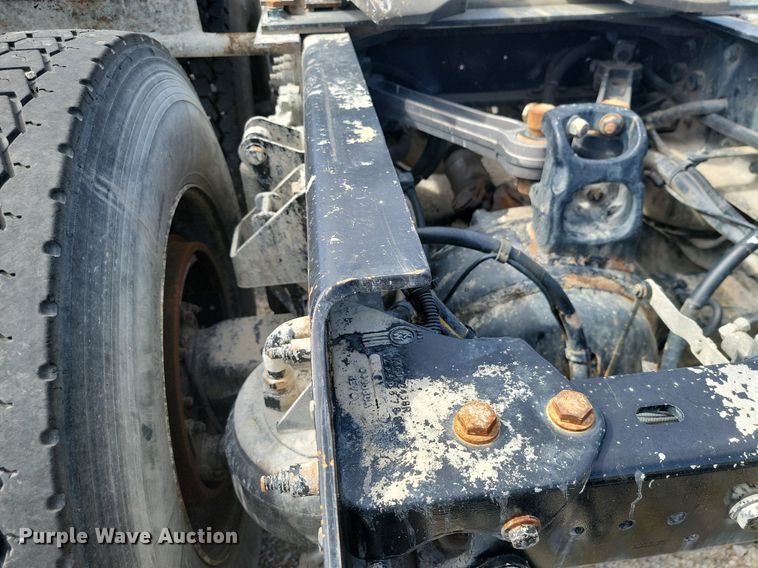 image for item JE9502 2012 Kenworth T660  semi truck