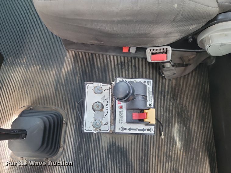 image for item JE9502 2012 Kenworth T660  semi truck