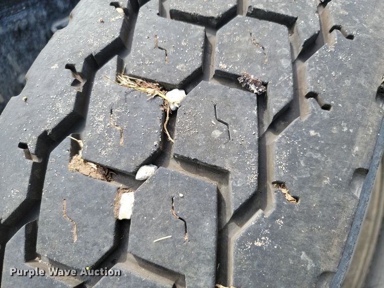 image for item JE9502 2012 Kenworth T660  semi truck