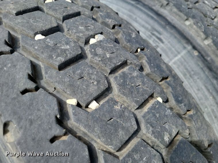 image for item JE9502 2012 Kenworth T660  semi truck