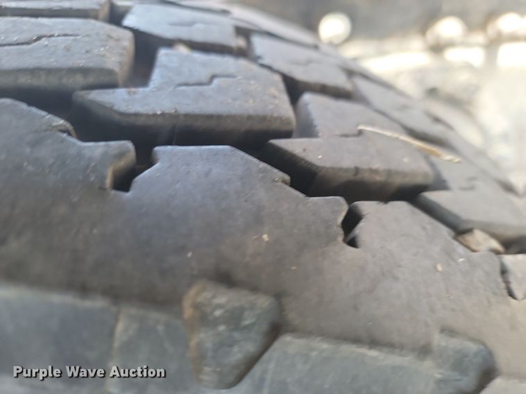 image for item JE9502 2012 Kenworth T660  semi truck