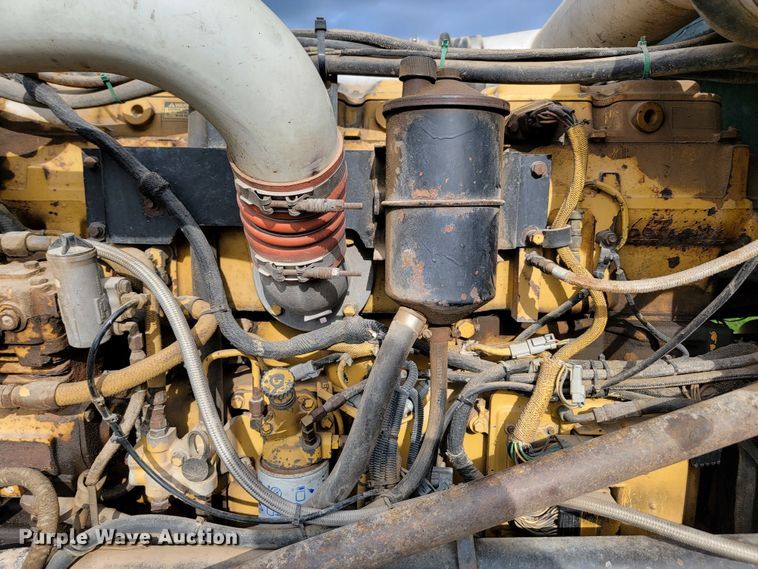 image for item JW9633 1995 Peterbilt 379  semi truck