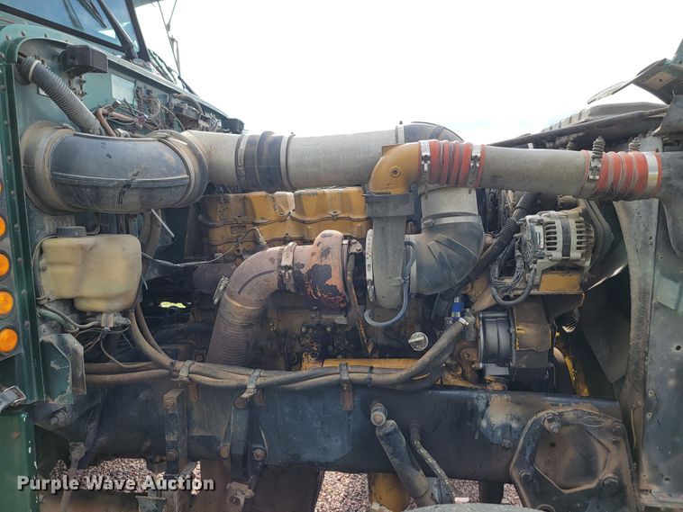 image for item JW9633 1995 Peterbilt 379  semi truck