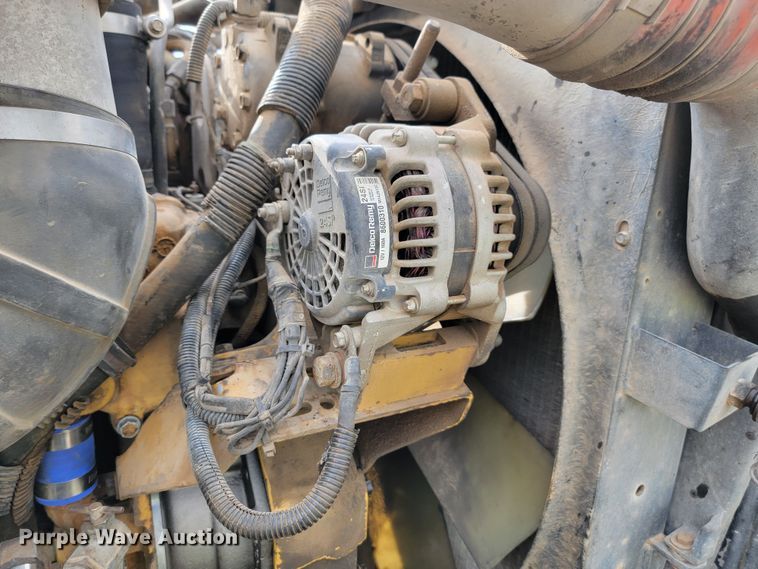 image for item JW9633 1995 Peterbilt 379  semi truck