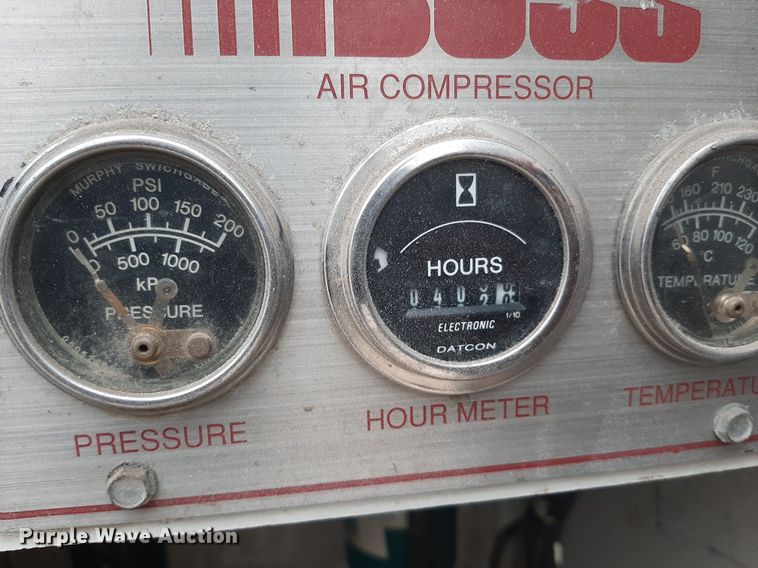 image for item KD9198 2000 Freightliner FL70  utility / service truck