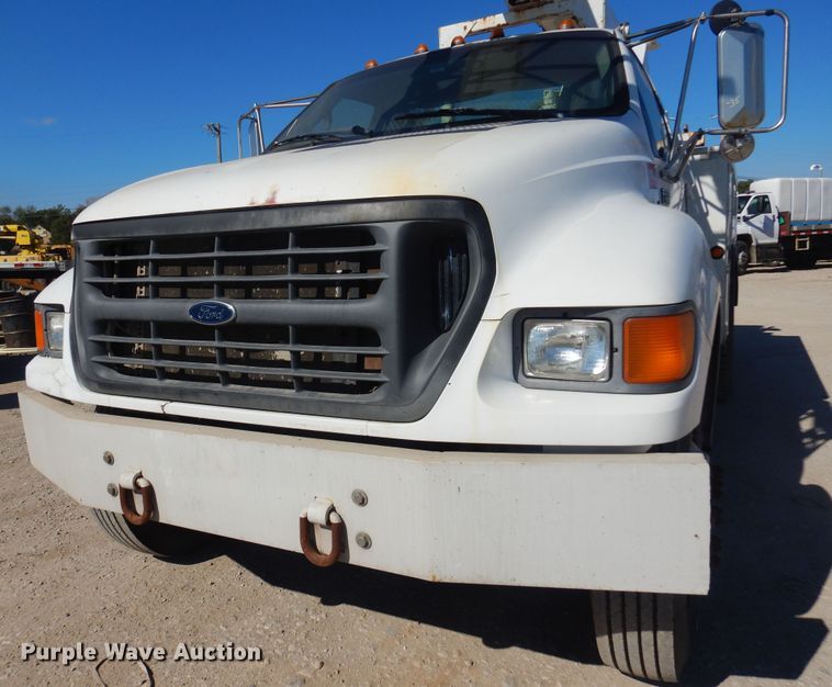 image for item KD9217 2000 Ford F650  bucket truck