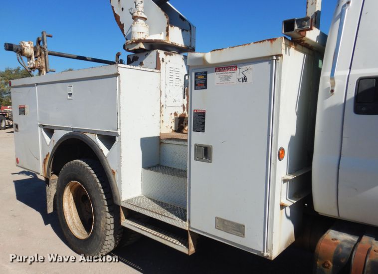 image for item KD9217 2000 Ford F650  bucket truck