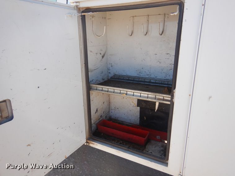 image for item KD9217 2000 Ford F650  bucket truck