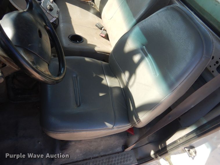 image for item KD9217 2000 Ford F650  bucket truck