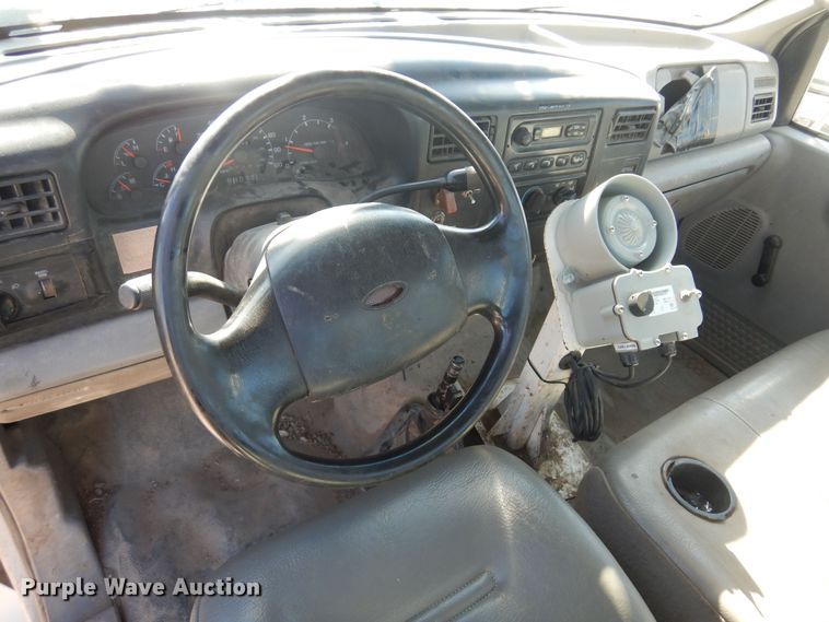 image for item KD9217 2000 Ford F650  bucket truck