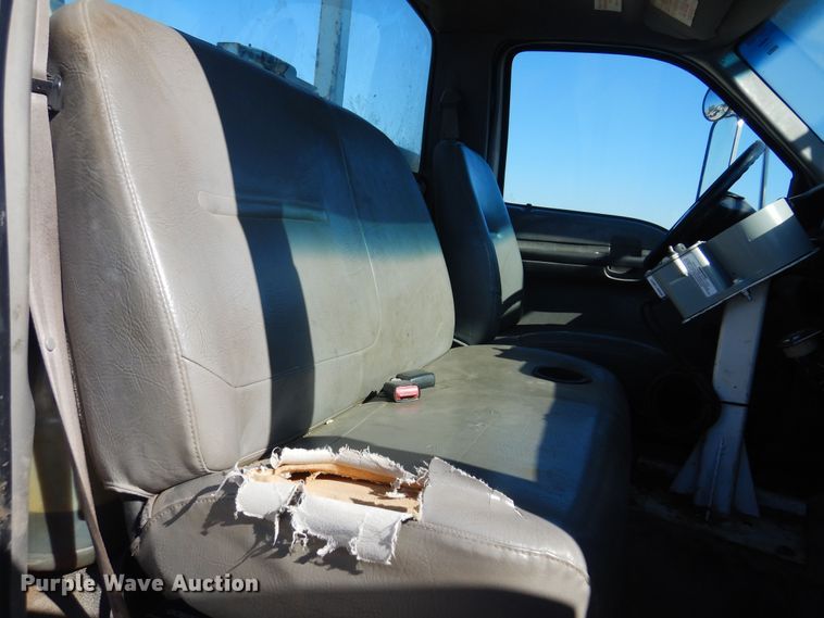 image for item KD9217 2000 Ford F650  bucket truck