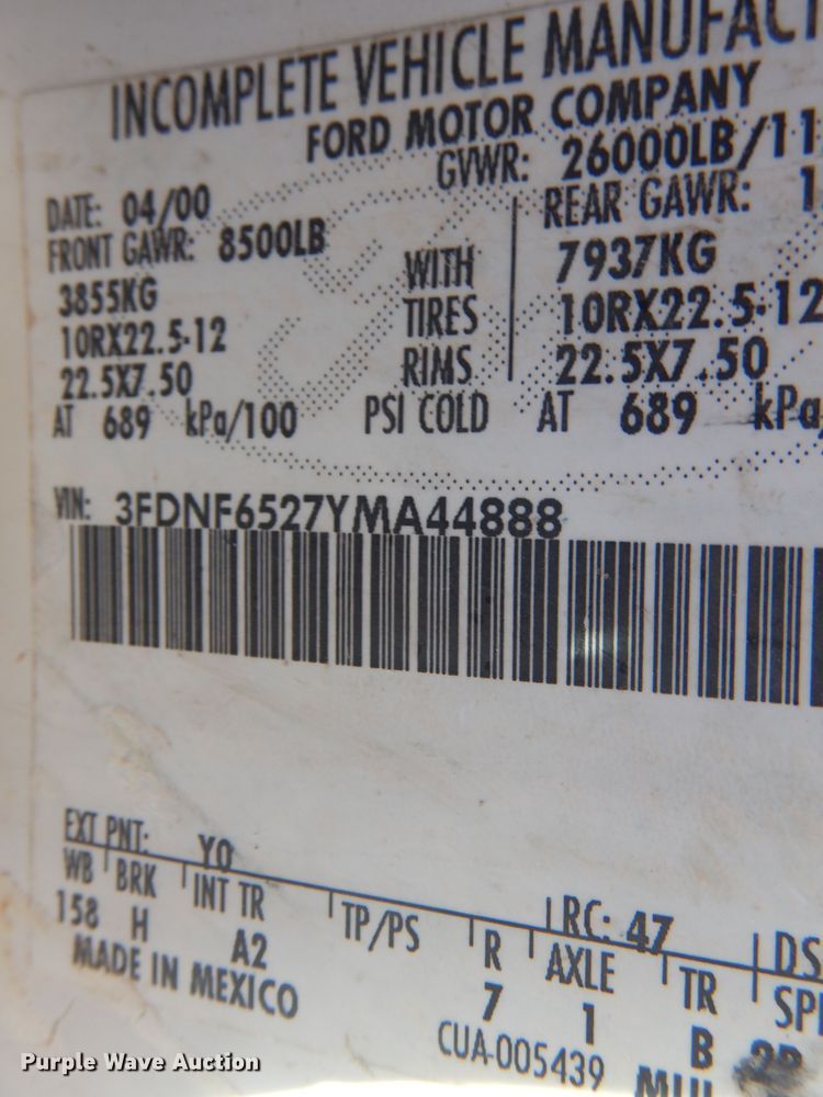 image for item KD9217 2000 Ford F650  bucket truck